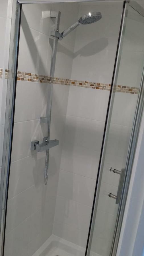 Maisonnette Bois Flottes Salles  Buitenkant foto